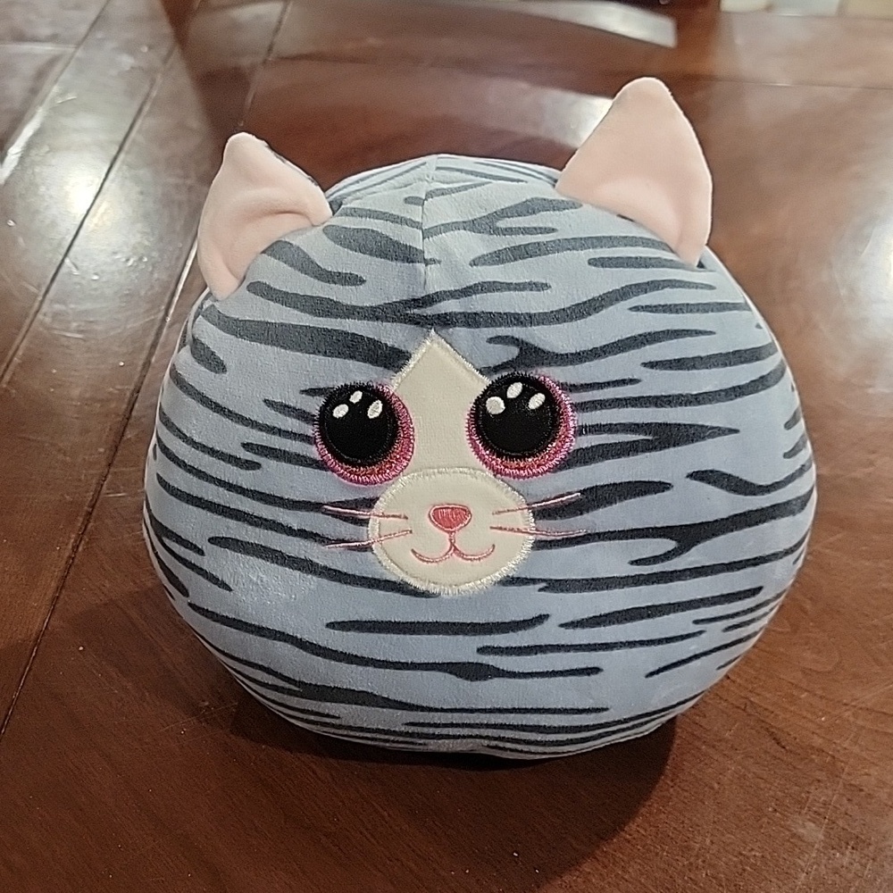(J2) Ty KiKi Cat